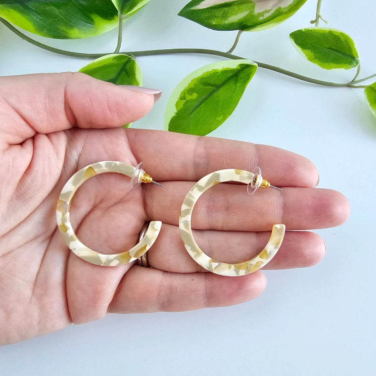 Daffodil Camy Hoops