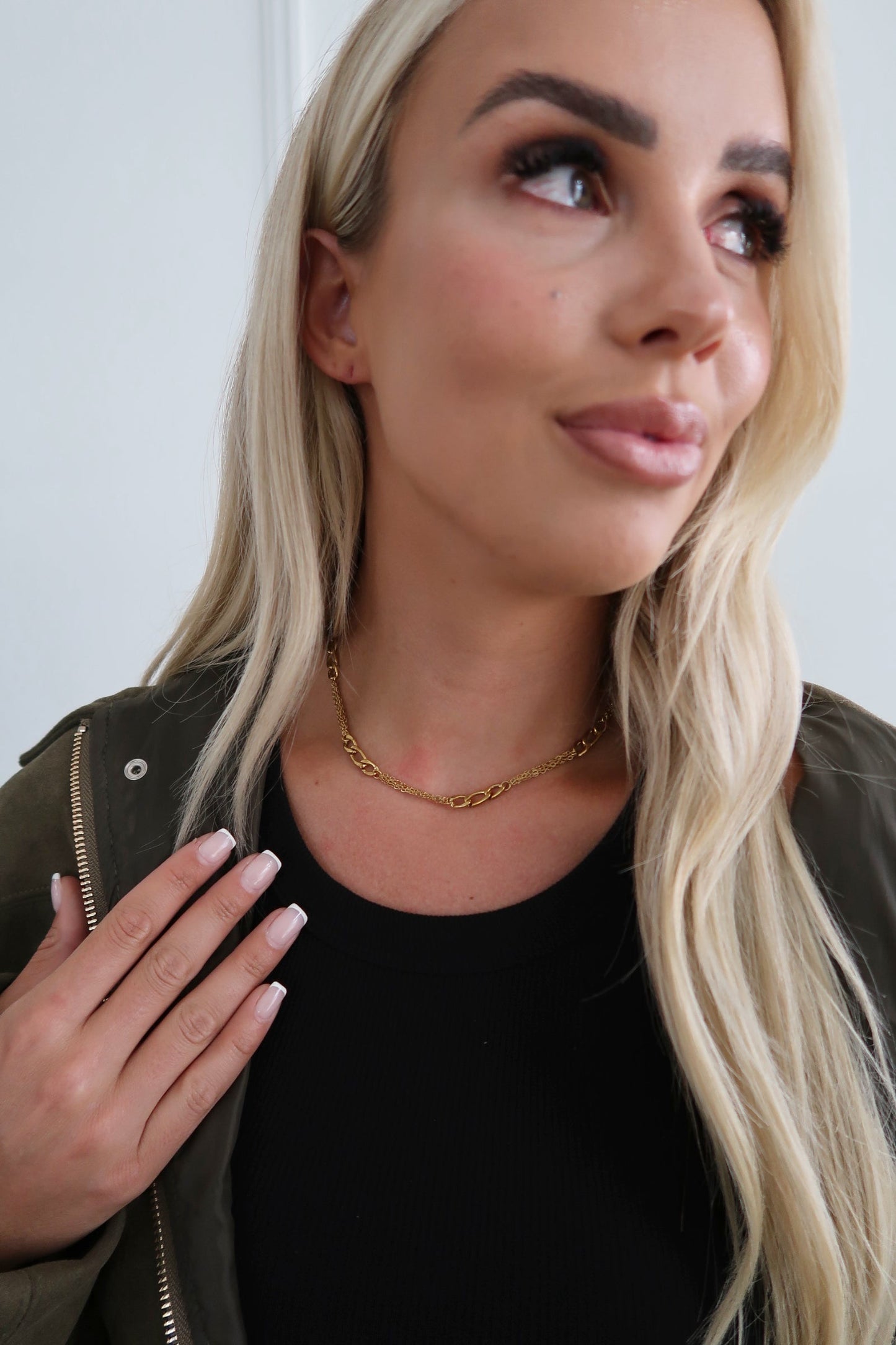 GOLD GRACE NECKLACE 