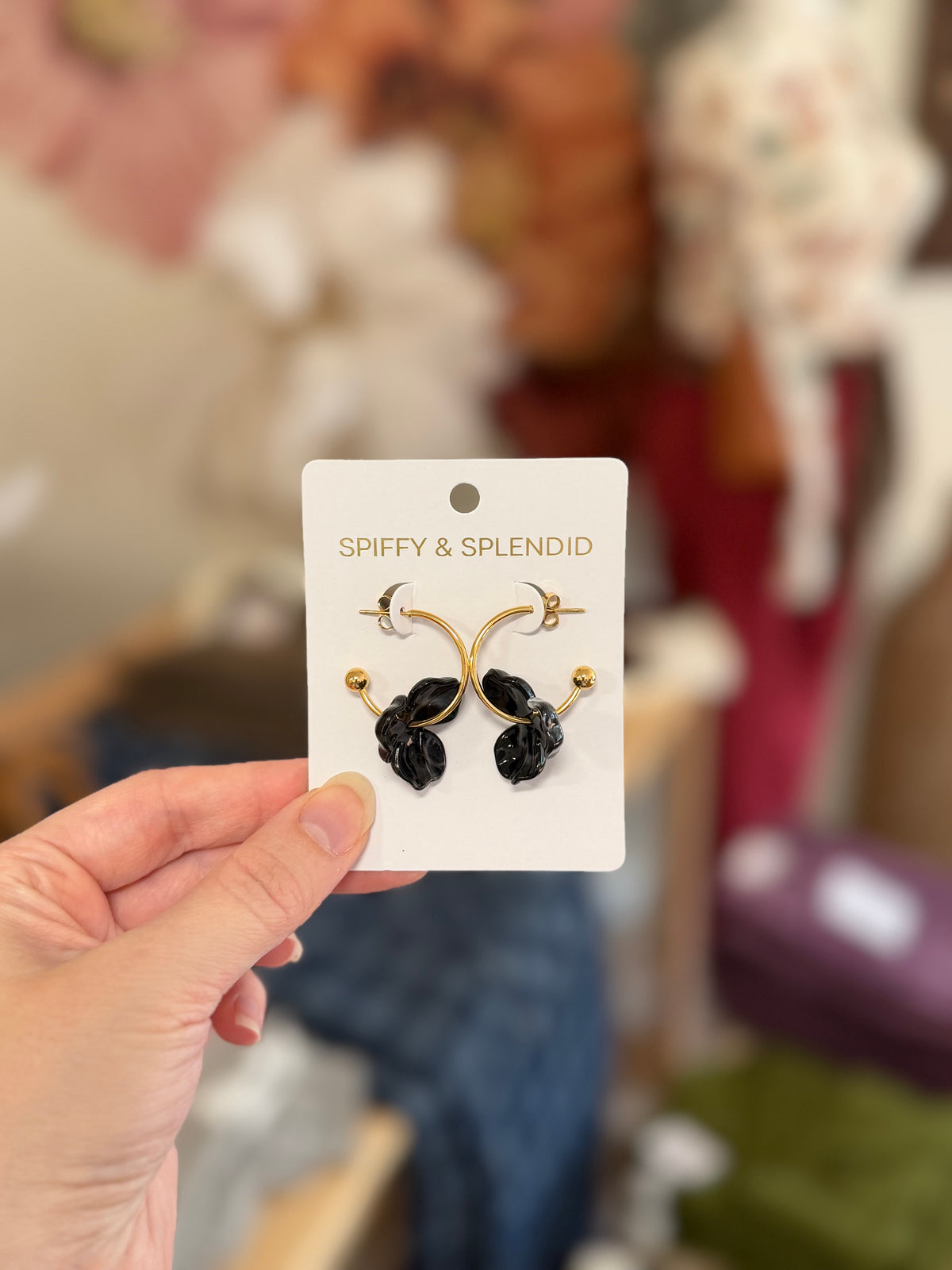 Magnolia Hoops - Black