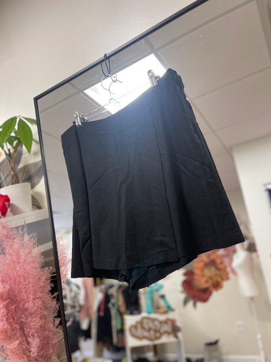Linen Wrap Skort in Black