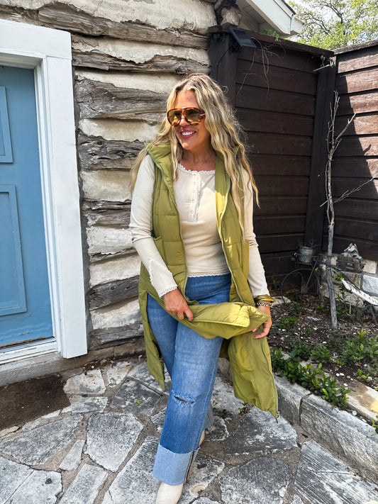 Wild Oak Puffer Vest