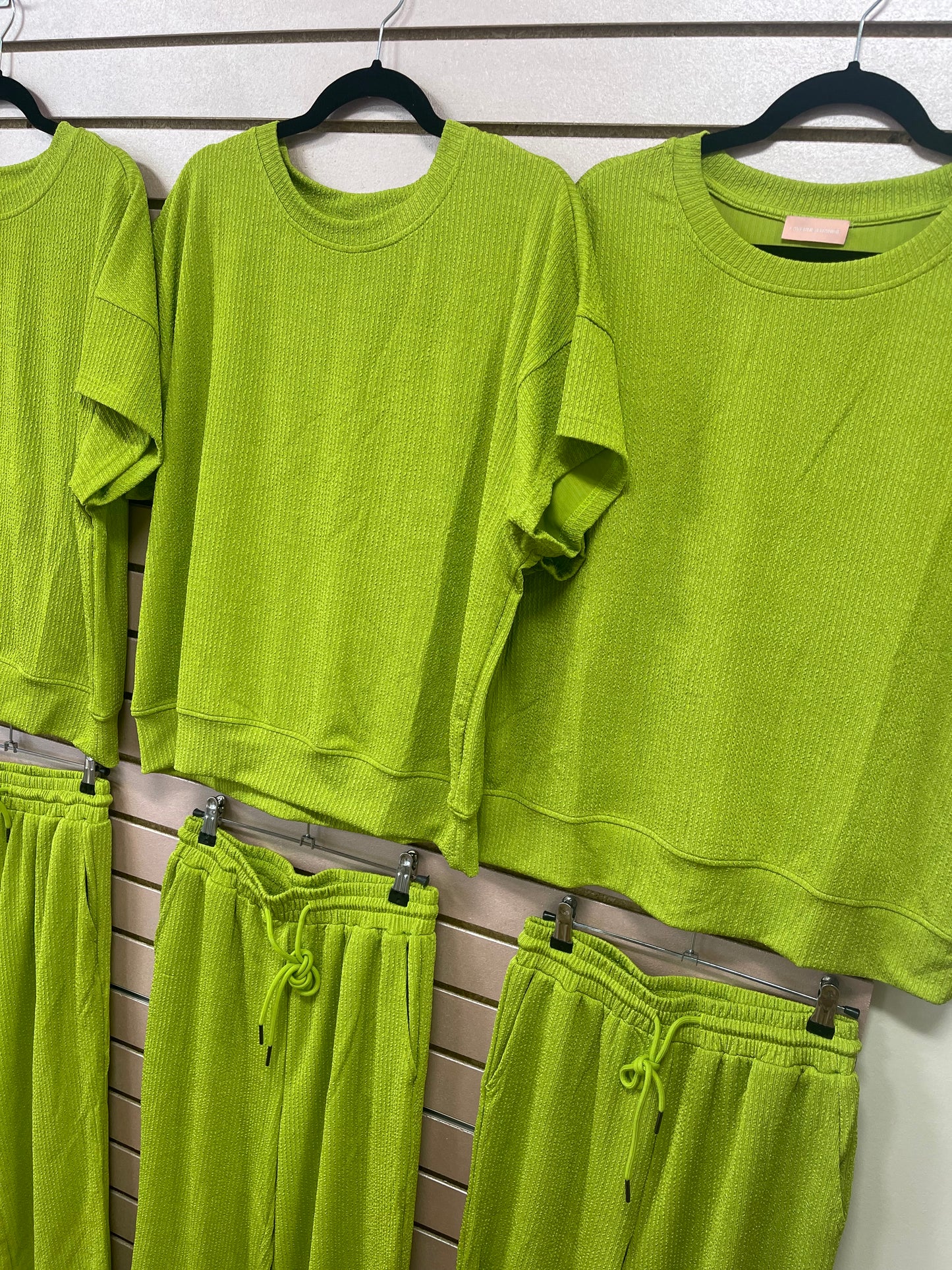 Lime Textured Set