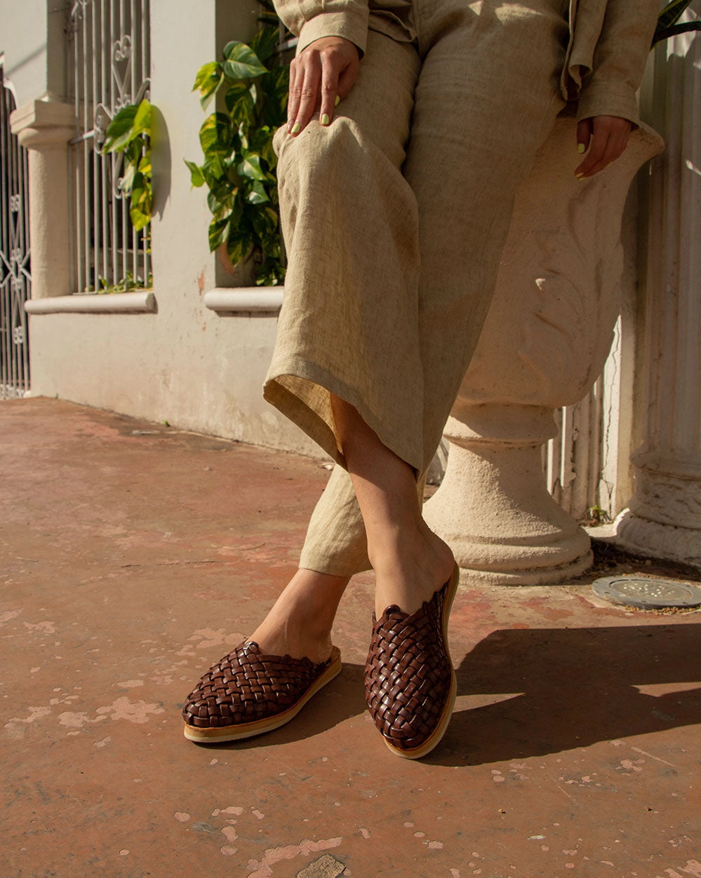 Uxmal Leather Mule