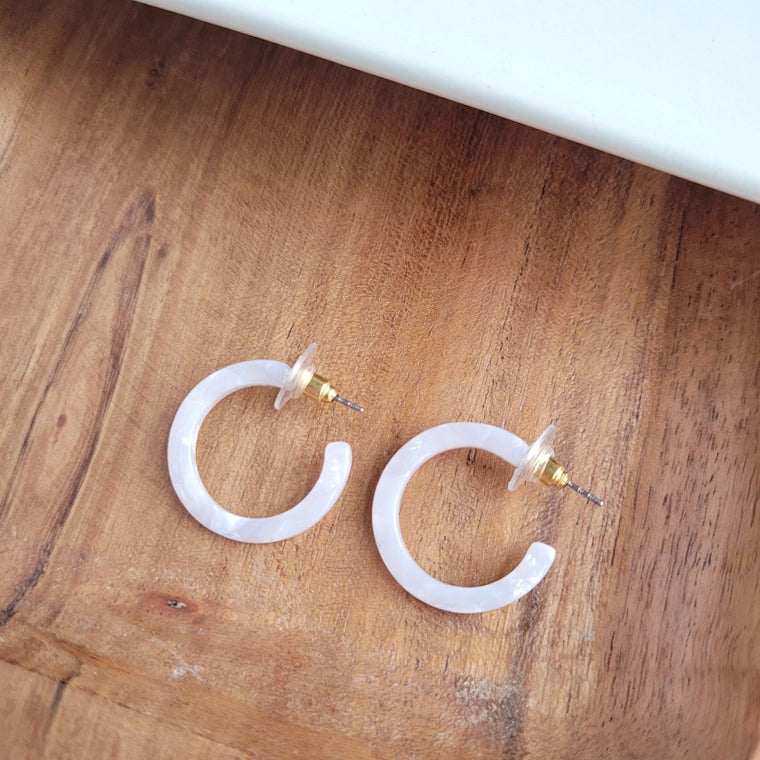 Cam Mini Pearl Hoops