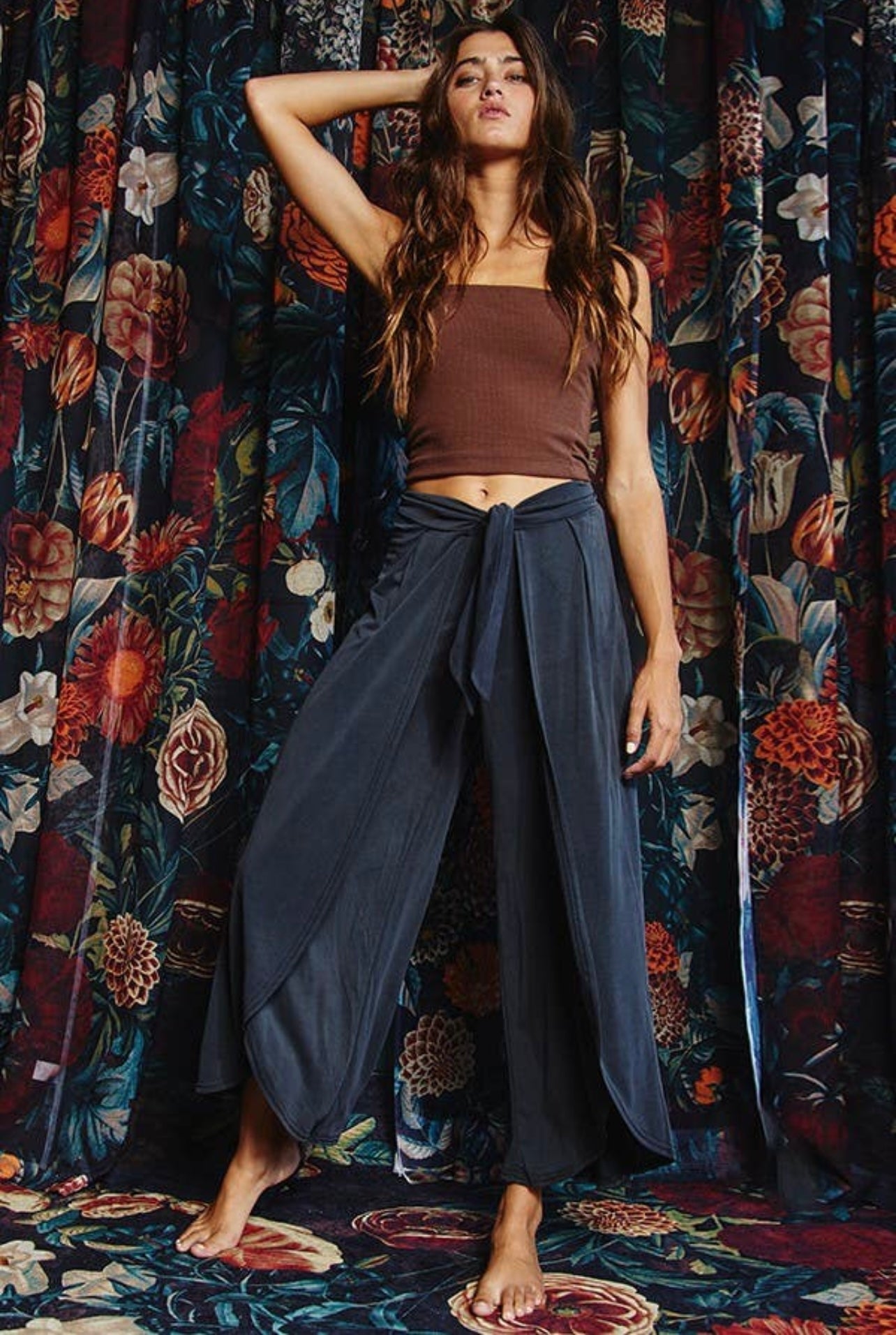 charcoal split leg high-waisted pant