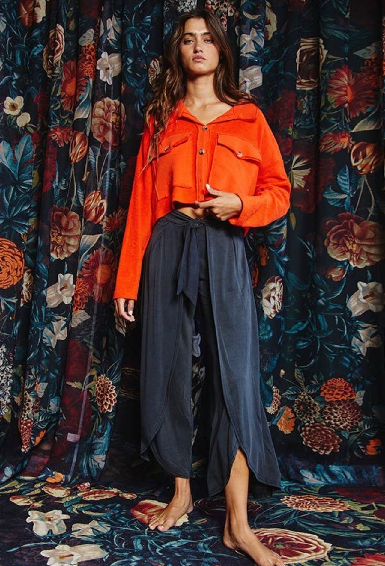 charcoal split leg high-waisted pant