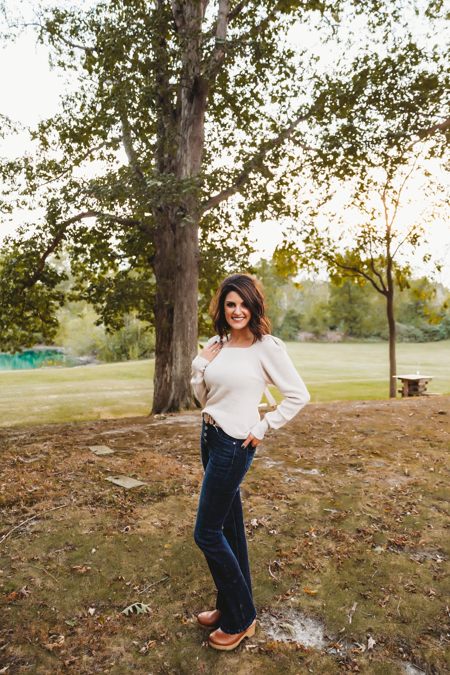 Shell Square Neck Puff Sleeve Top