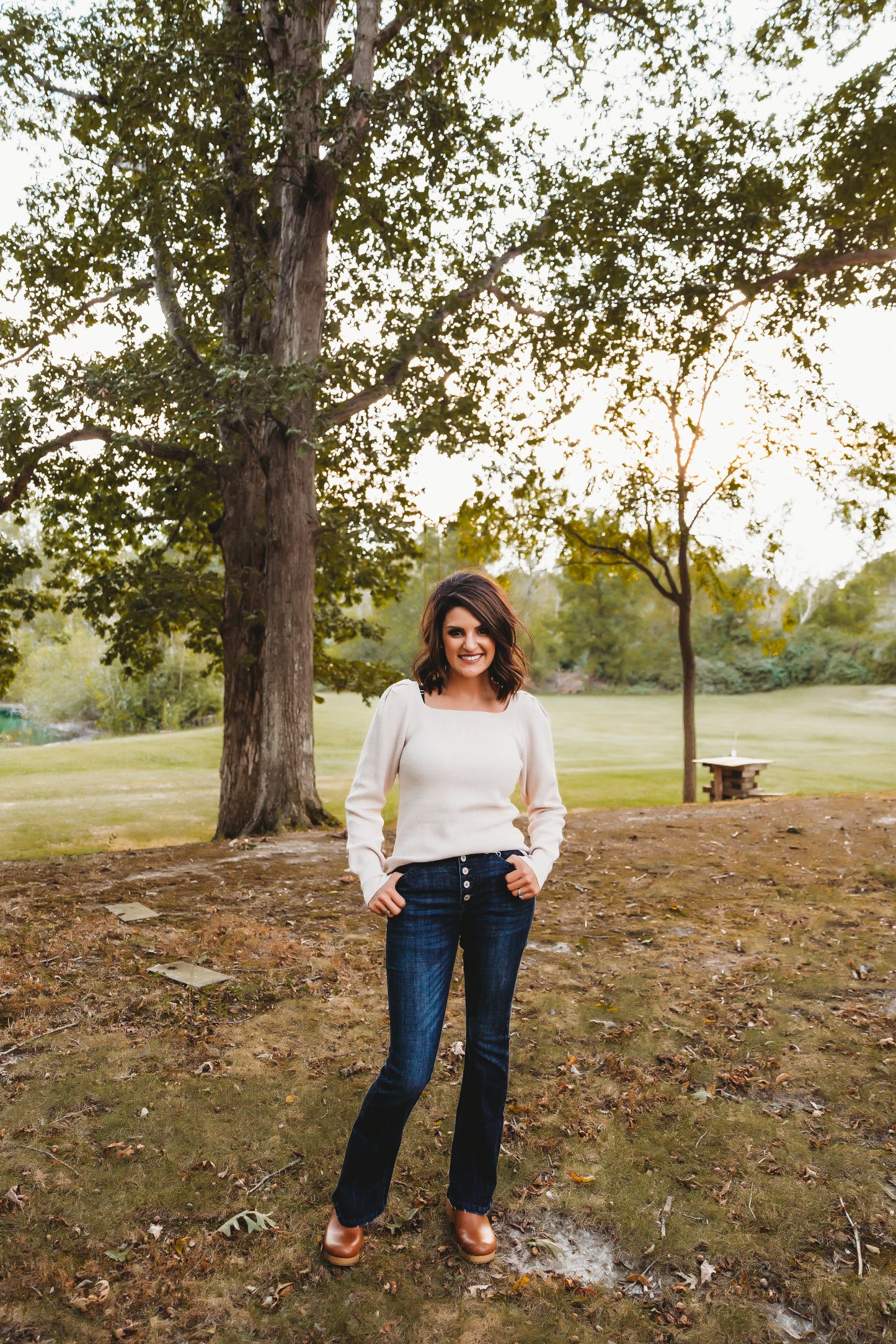 Shell Square Neck Puff Sleeve Top