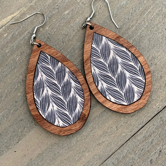 Wood Teardrop with Black + White Braid Cork