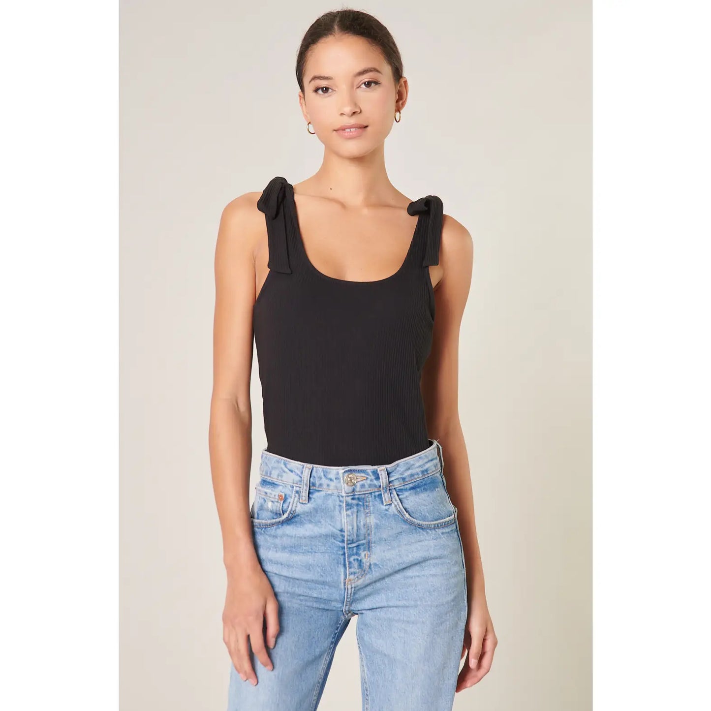 Black Scoop Neck Tank