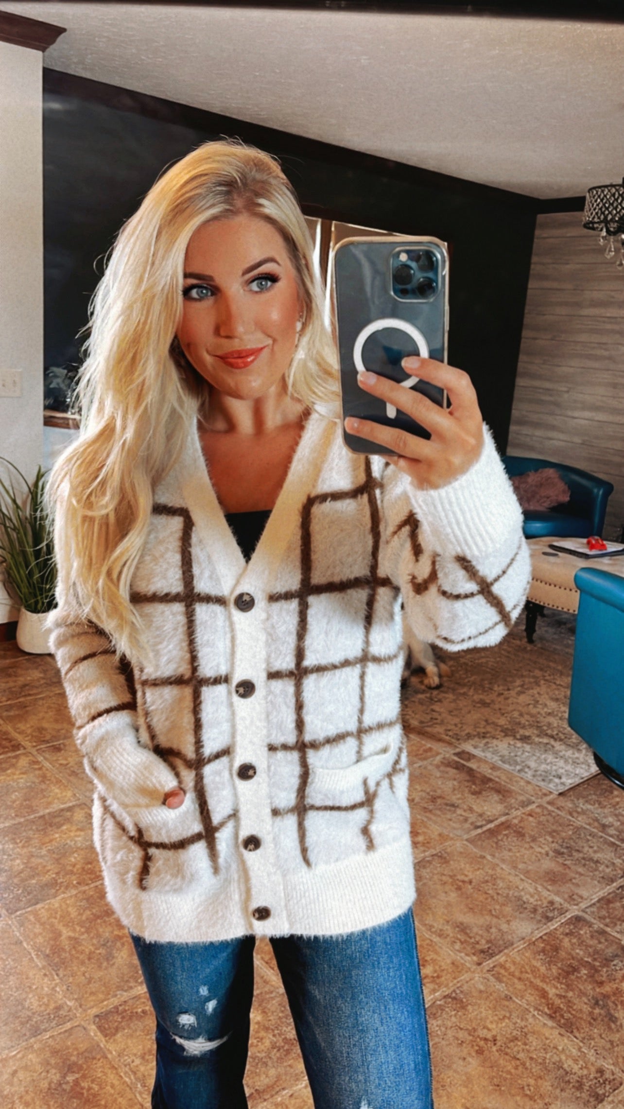 Grid Pattern Fuzzy Cardigan