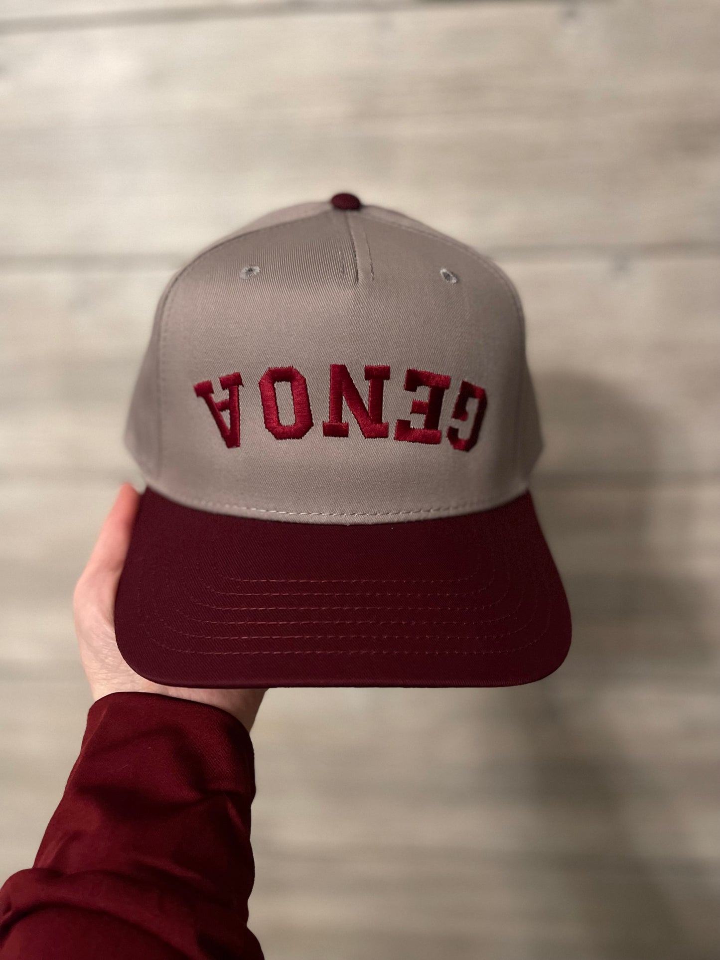 G E N O A Embroidered Trucker