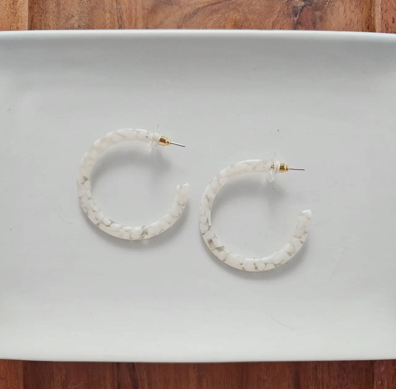 Pebble Camy Hoops