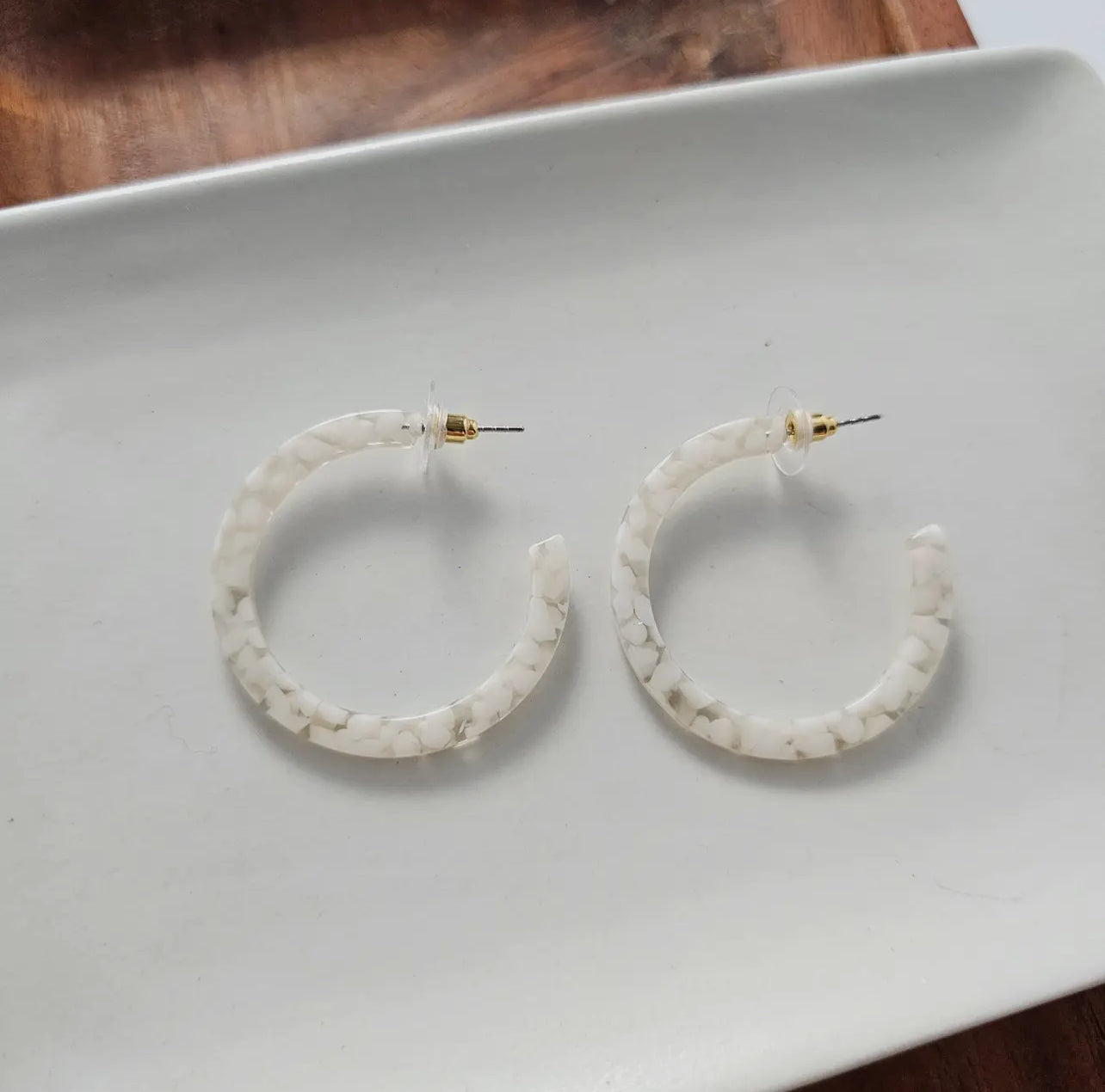 Pebble Camy Hoops