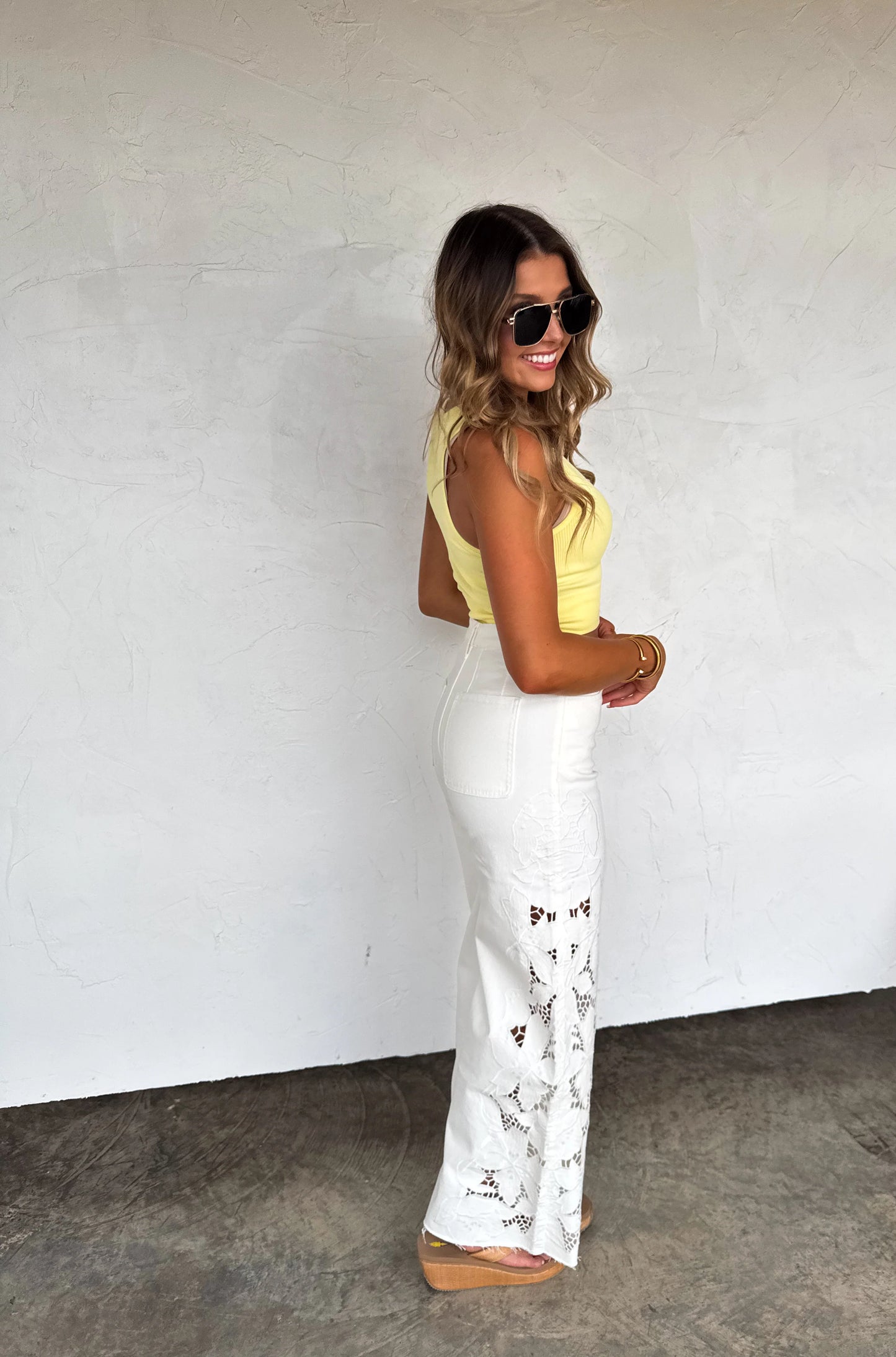 WHITE FLORAL CHARM WIDE LEG JEAN [[PRE-ORDER]]