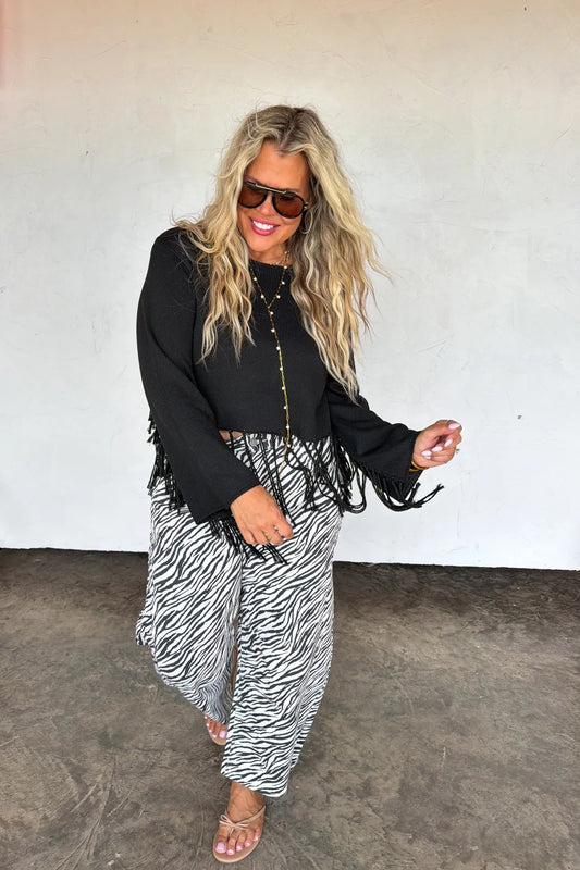 BLACK FRINGE BENEFITS TOP
