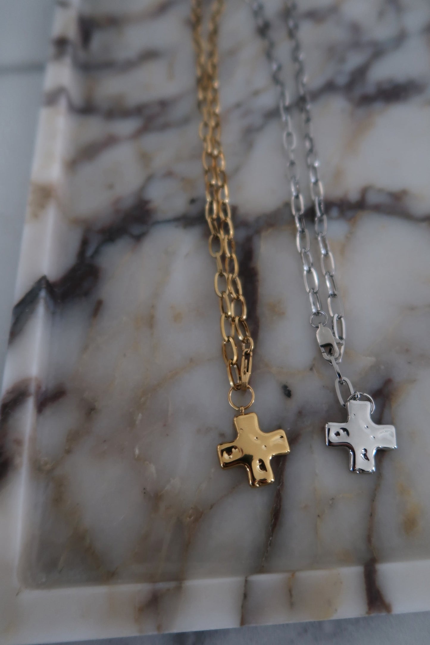 PAPERCLIP CROSS NECKLACE ￼