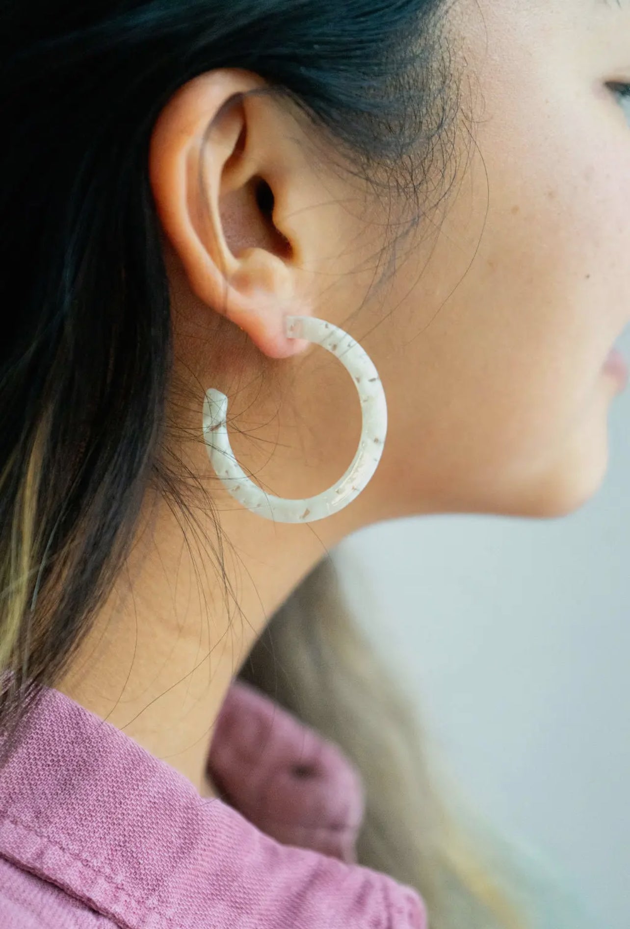 Pebble Camy Hoops