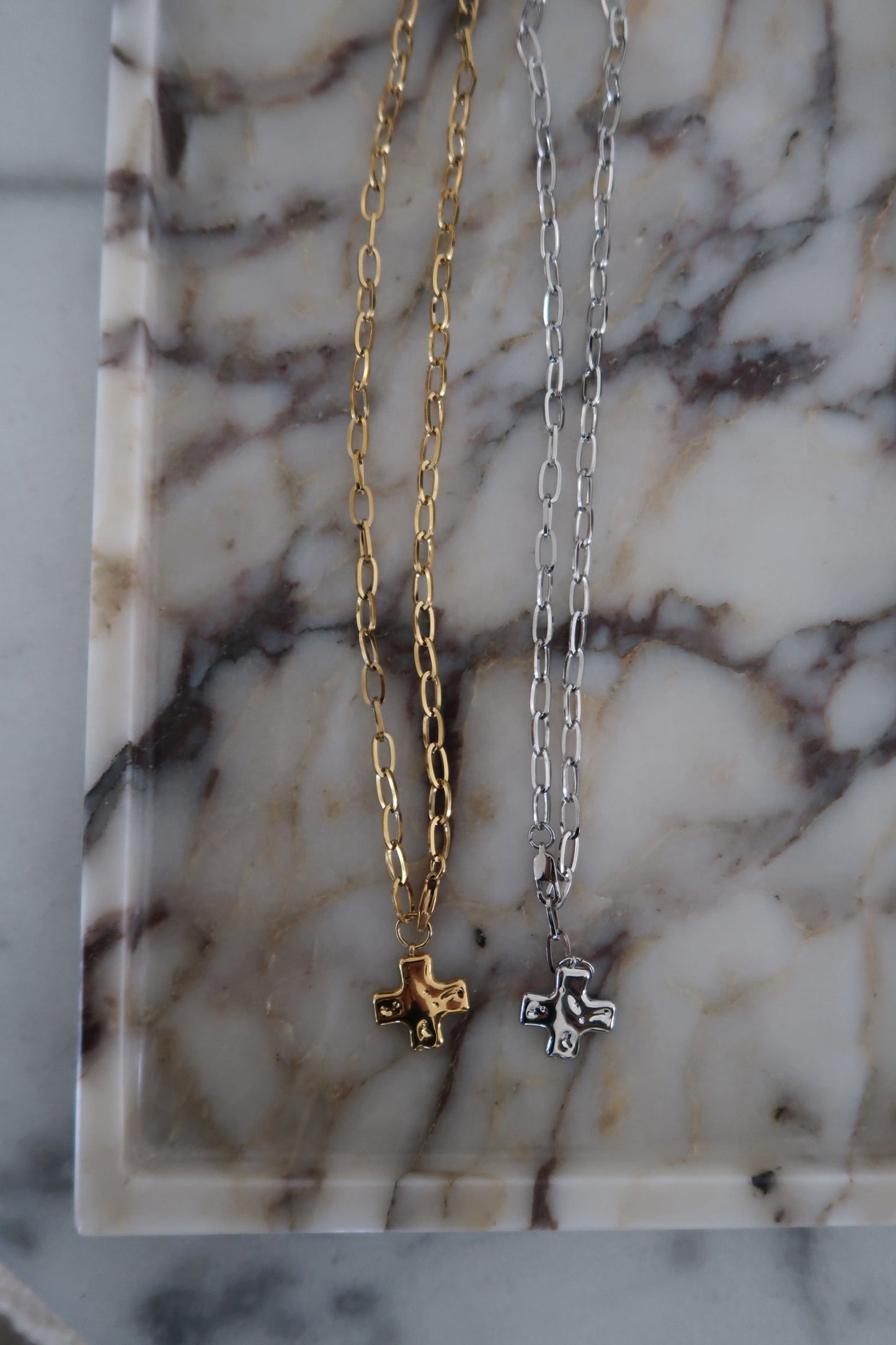 PAPERCLIP CROSS NECKLACE ￼