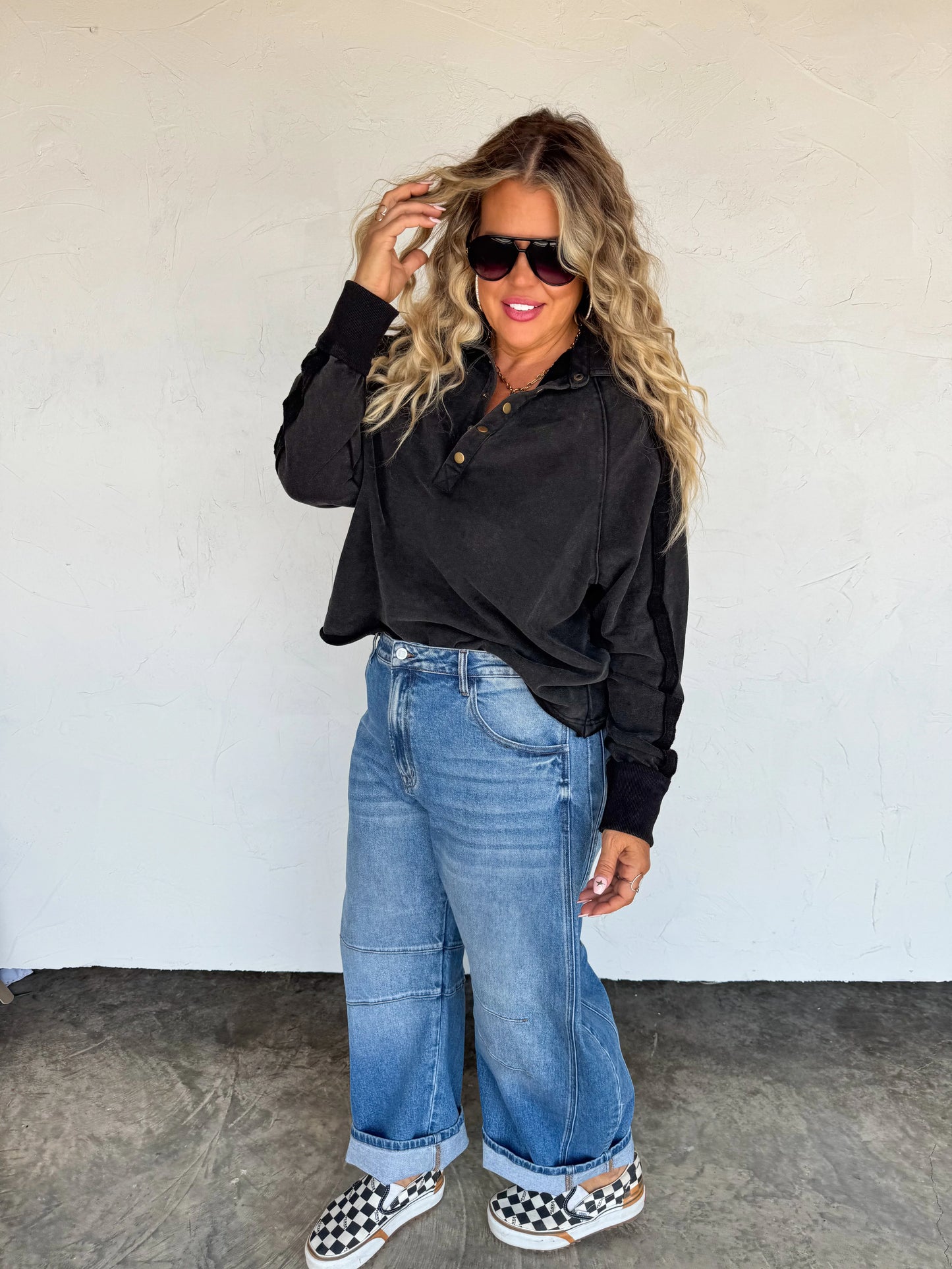 LONGER LENGTH MARLEY SNAP BUTTON SWEATSHIRT in BLACK [[PRE-ORDER]]