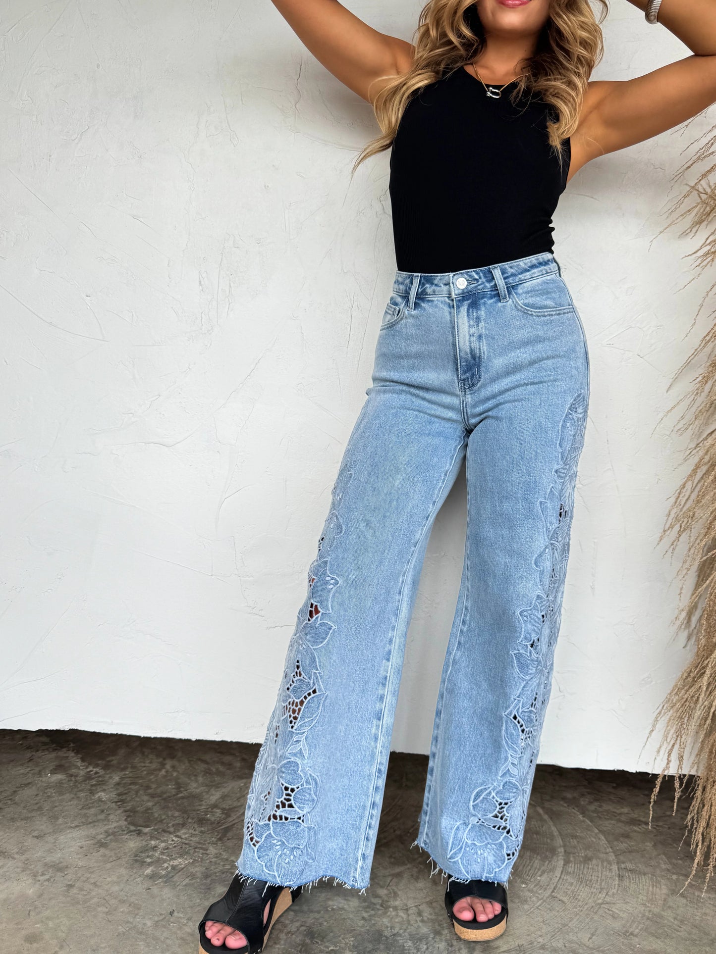2ND CUT!! ETA APRIL 2026 // FLORAL CHARM WIDE LEG JEAN