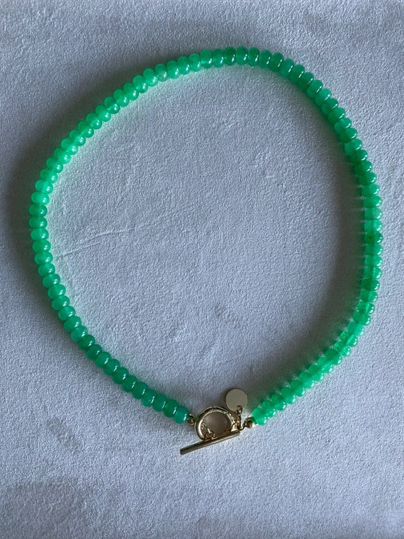 Natural Stone Necklace with Toggle Clasp in Green