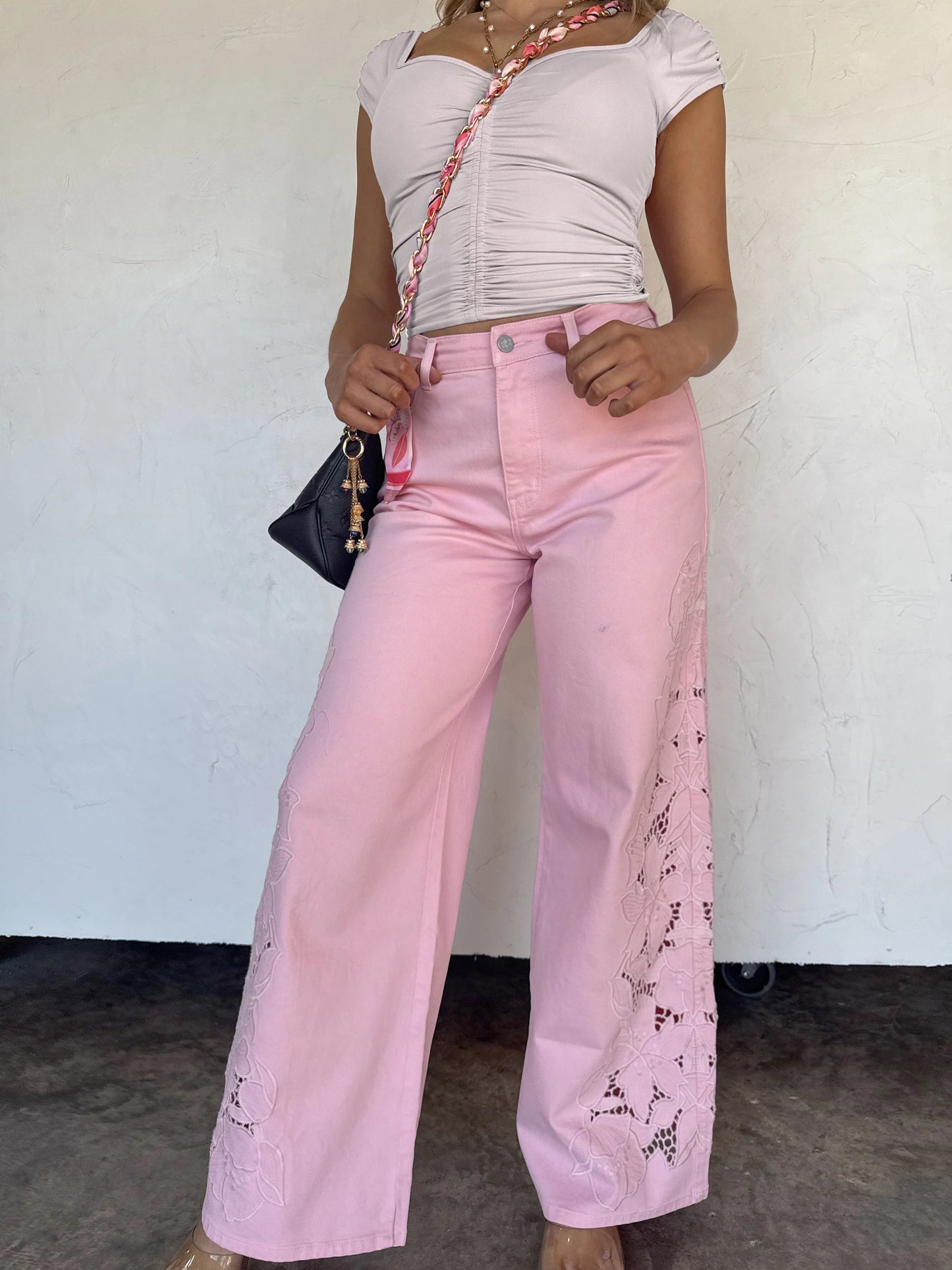 PINK FLORAL CHARM WIDE LEG JEAN [[PRE-ORDER]]