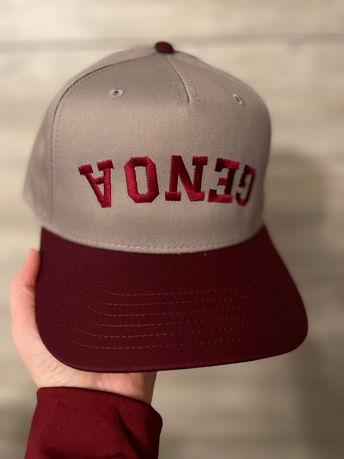 G E N O A Embroidered Trucker