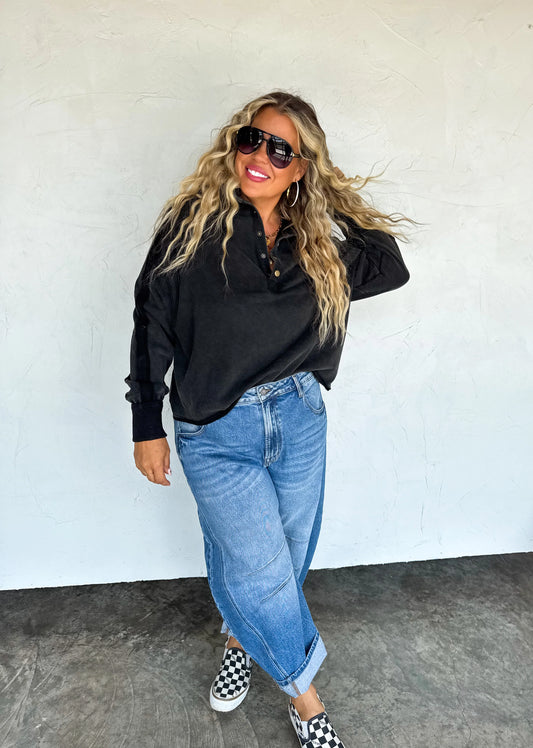 LONGER LENGTH MARLEY SNAP BUTTON SWEATSHIRT in BLACK [[PRE-ORDER]]