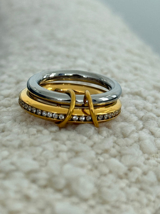 GLAM RING