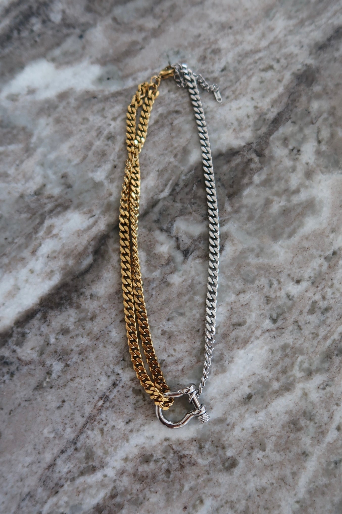 MABLE NECKLACE