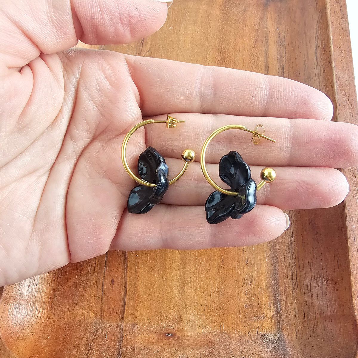 Magnolia Hoops - Black